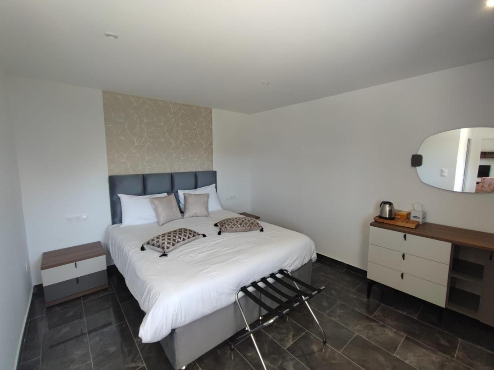 Hotel Parc Les Cigognes Albé Kültér fotó