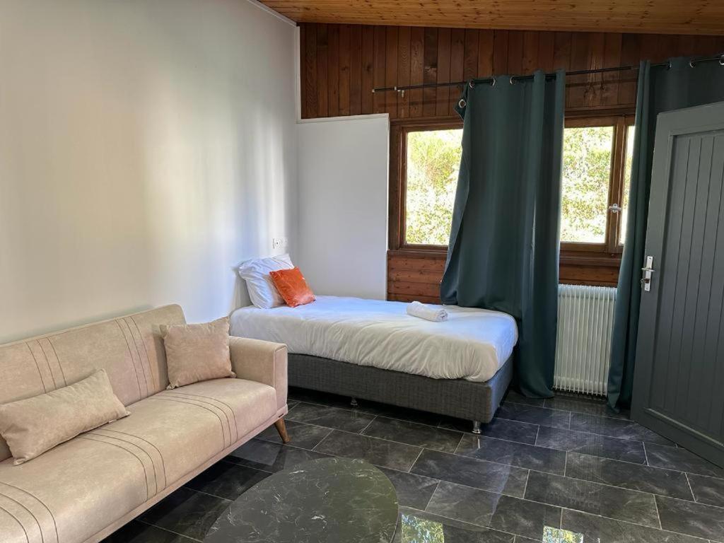 Hotel Parc Les Cigognes Albé Kültér fotó